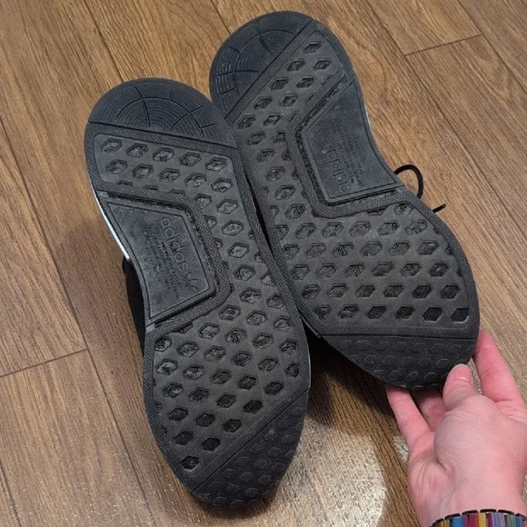 Adidas - Picture 10 of 12